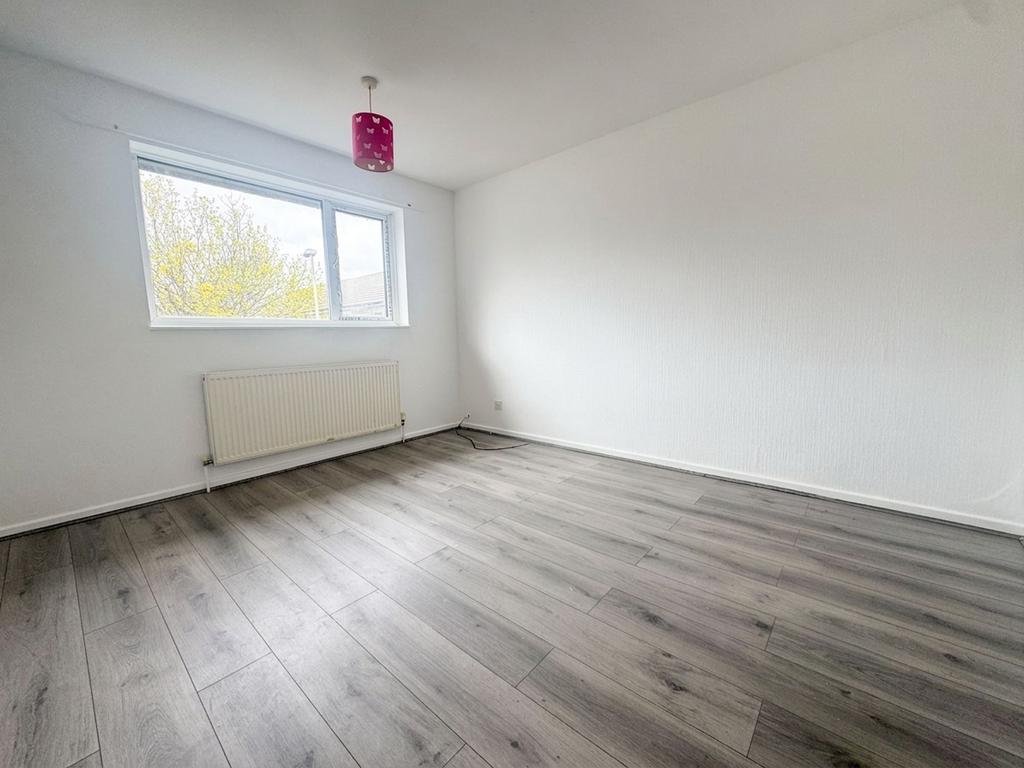 House in Leicester - More