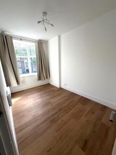 3 bedroom flat for sale, Monkville Parade, Finchley Road, London NW11