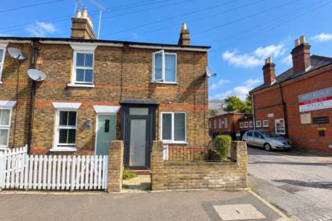2 bedroom end of terrace house for sale, Gresham Road, Brentwood