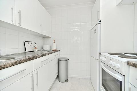 1 bedroom apartment for sale, Danny Sheldon House, Kemp Town BN2
