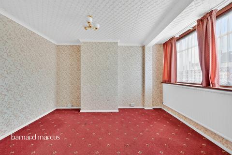 3 bedroom end of terrace house for sale, Harvest Road, Feltham