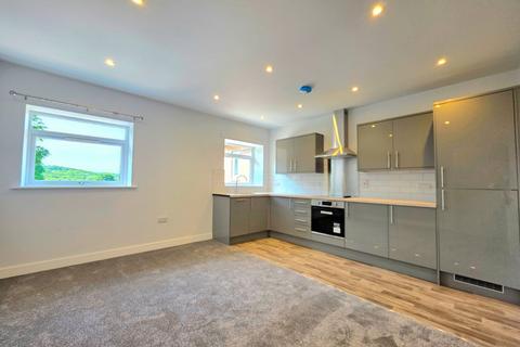 2 bedroom flat to rent, Park Road, Worsborough, S70