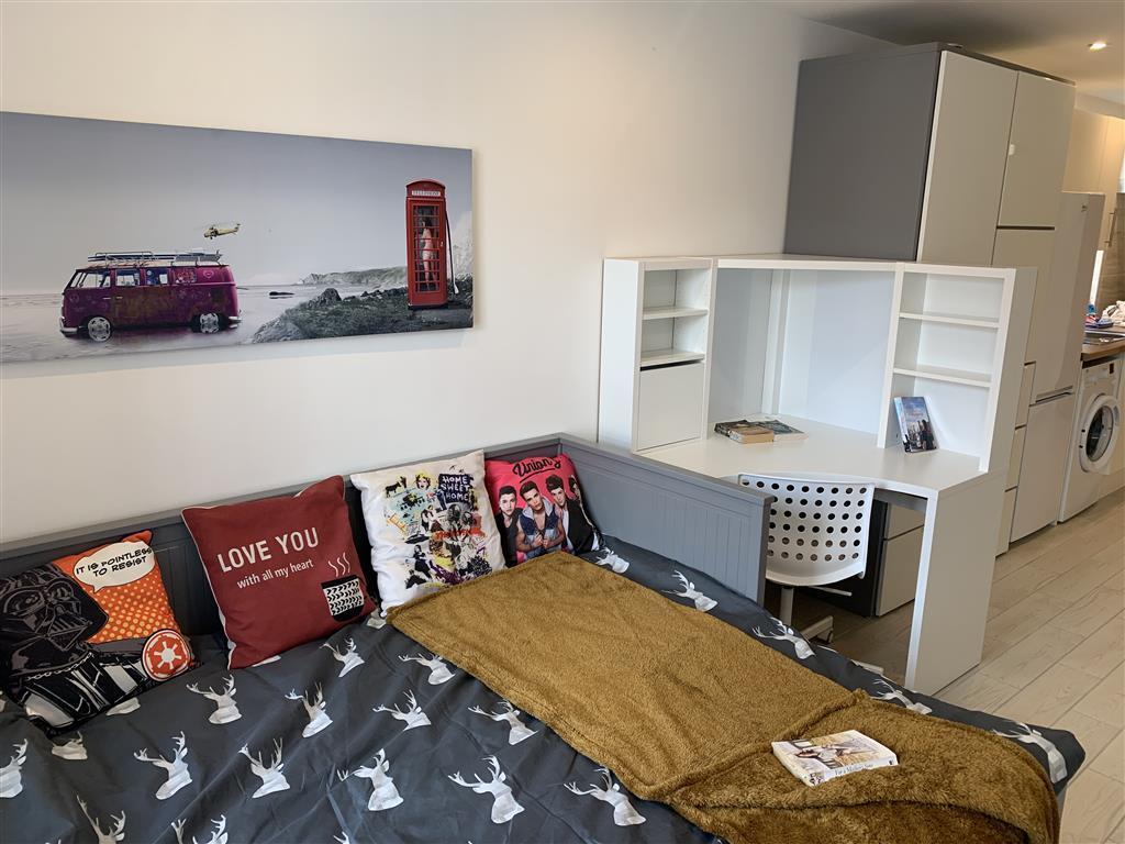 Apartment in Nottingham - View 4