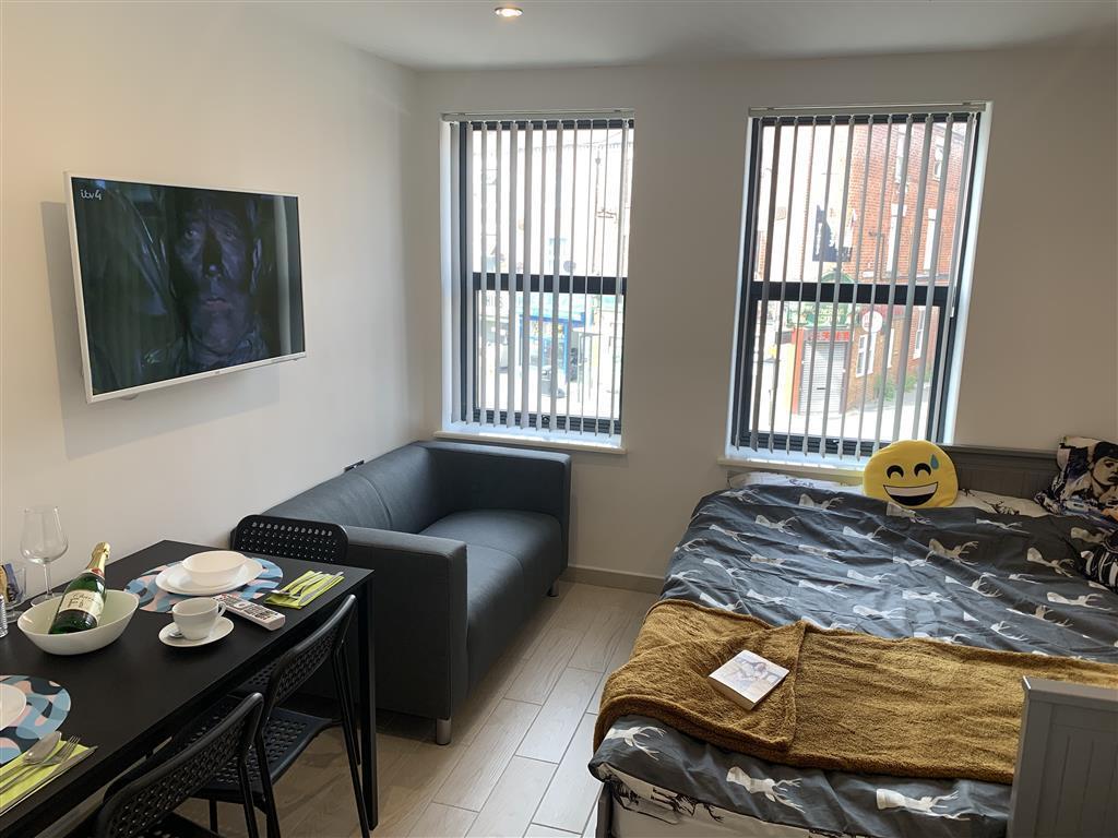 Apartment in Nottingham - View 5