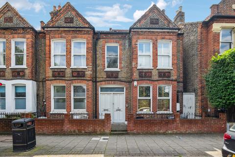 2 bedroom flat to rent, Putney Bridge Road, London