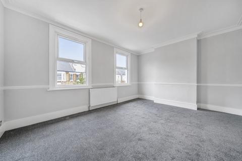3 bedroom house to rent, Bradgate Road, London, SE6