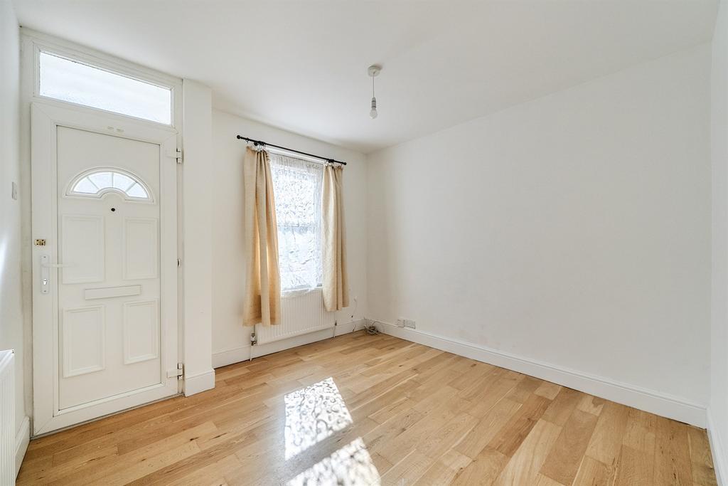 House in Reading - View 3