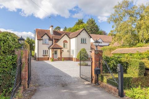 4 bedroom detached house for sale, Coppermill Road, Staines-upon-Thames TW19