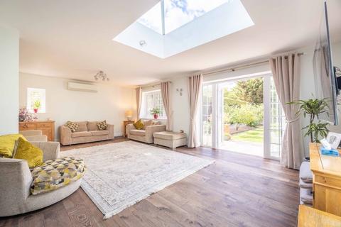 4 bedroom detached house for sale, Coppermill Road, Staines-upon-Thames TW19
