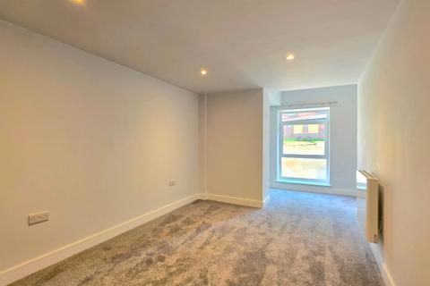 2 bedroom flat to rent, Park Road, Worsborough, S70