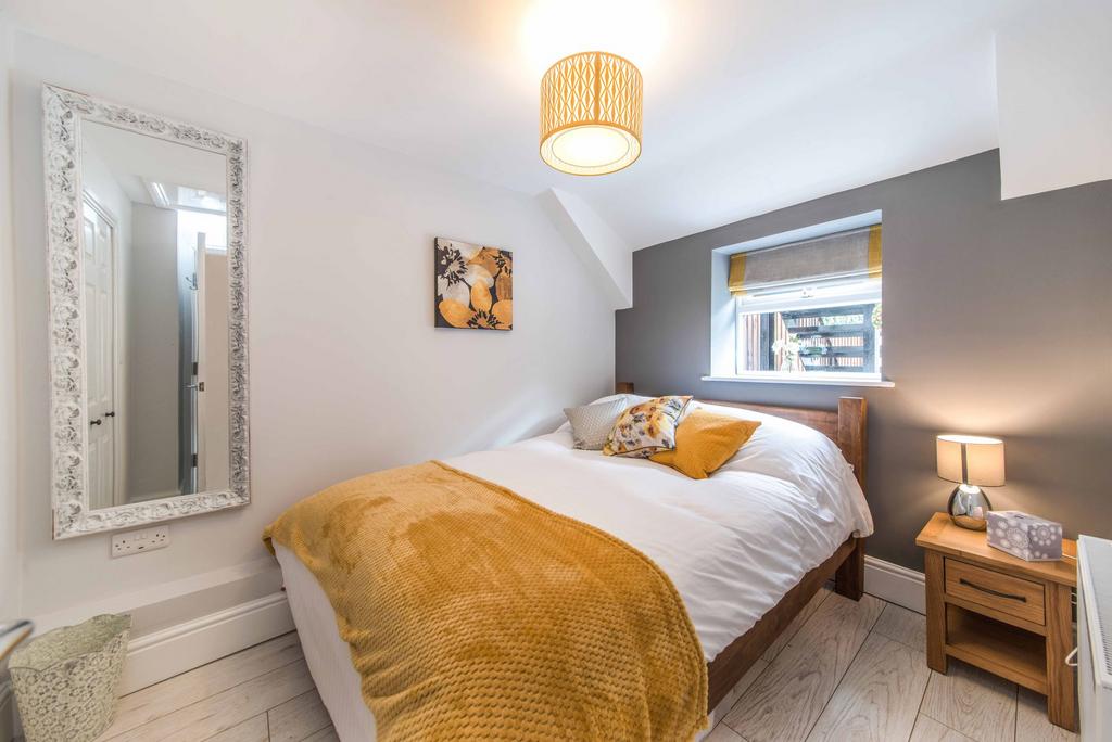 Apartment in Nottingham - More