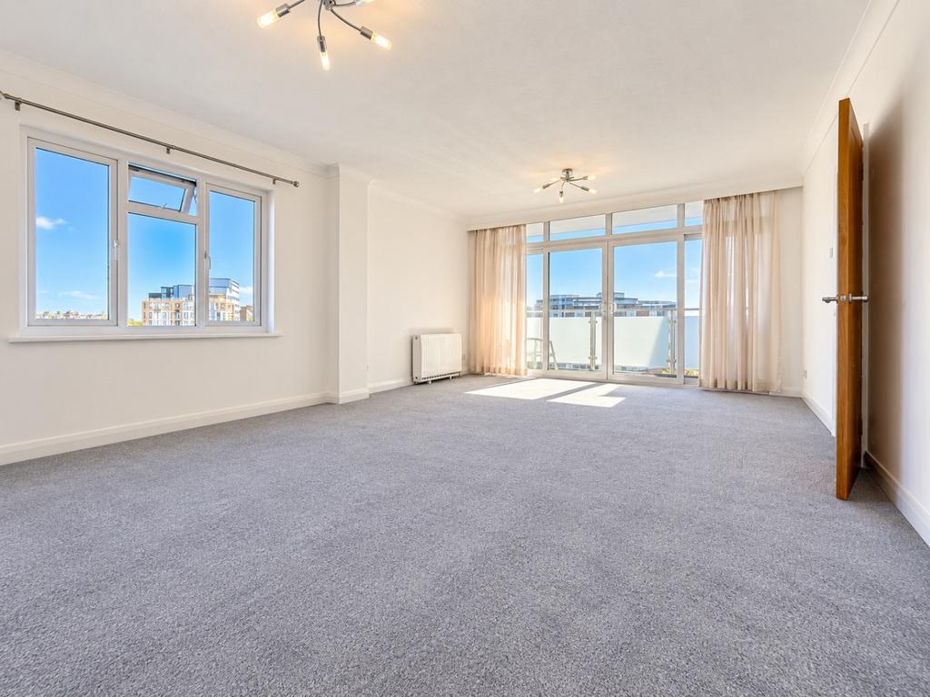 Apartment in Bournemouth - View 3