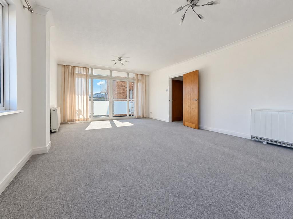 Apartment in Bournemouth - View 4