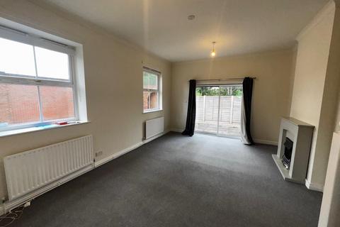 2 bedroom semi-detached house to rent, Connaught Road, Wolverhampton WV1