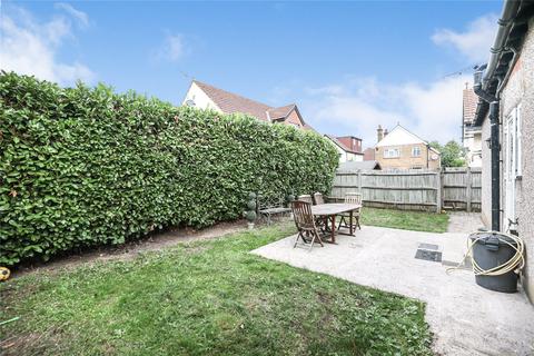 3 bedroom flat to rent, Derby Road, Uxbridge, UB8