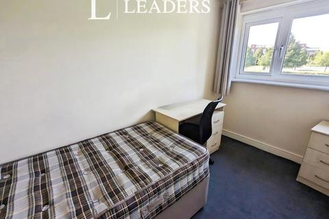 1 bedroom in a house share to rent, Room 3, 63 Aviation Avenue, Hatfield, Hertfordshire, AL10