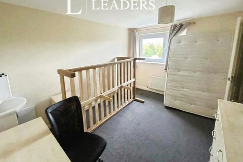 1 bedroom in a house share to rent, Room 5, 63 Aviation Avenue, Hatfield, Hertfordshire, AL10