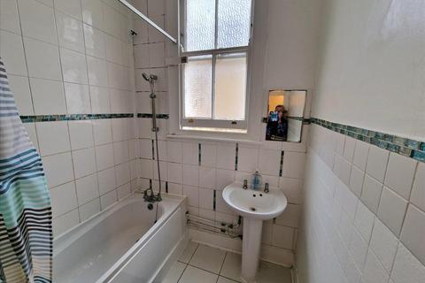 House share to rent, Arran Road, London, SE6