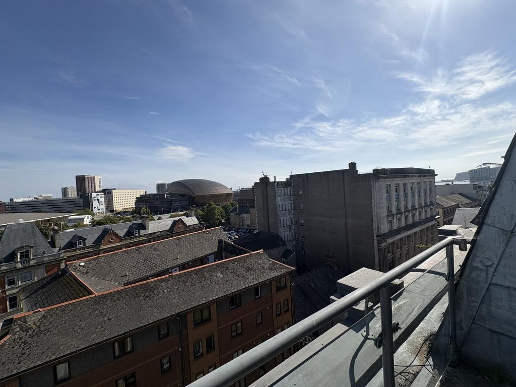 Apartment in Cardiff - View 3