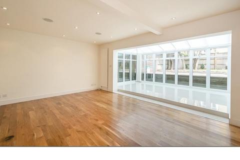 4 bedroom terraced house to rent, Loudoun Road, St Johns Wood, London, NW8