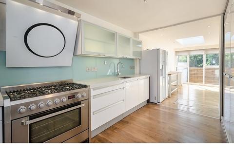 4 bedroom terraced house to rent, Loudoun Road, St Johns Wood, London, NW8