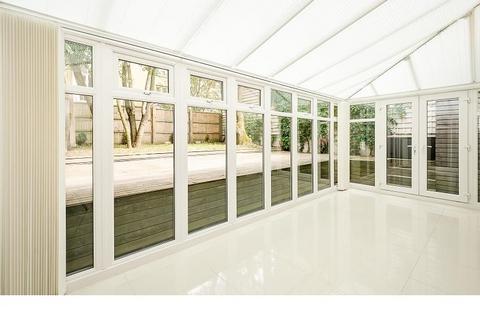 4 bedroom terraced house to rent, Loudoun Road, St Johns Wood, London, NW8