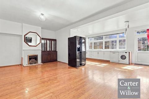 4 bedroom terraced house for sale, Fieldway, Dagenham, Essex