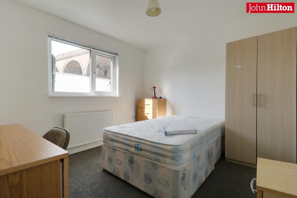 House in Brighton - View 4