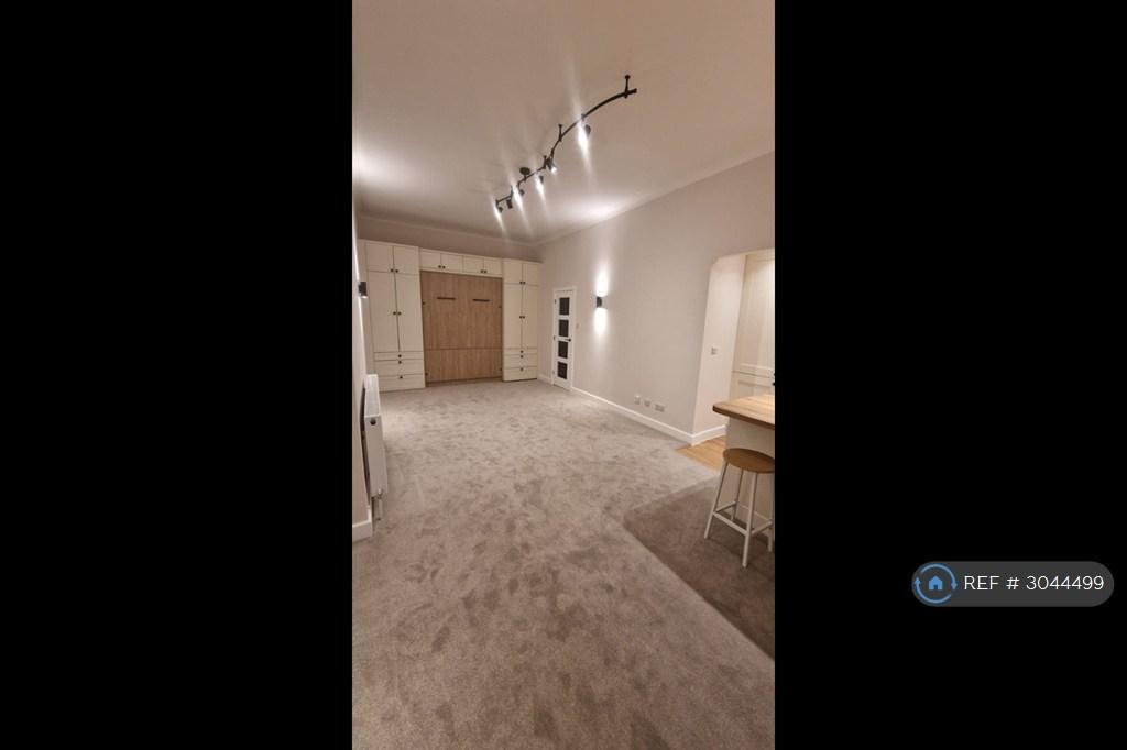 Apartment in Bournemouth, West Cliff - View 2