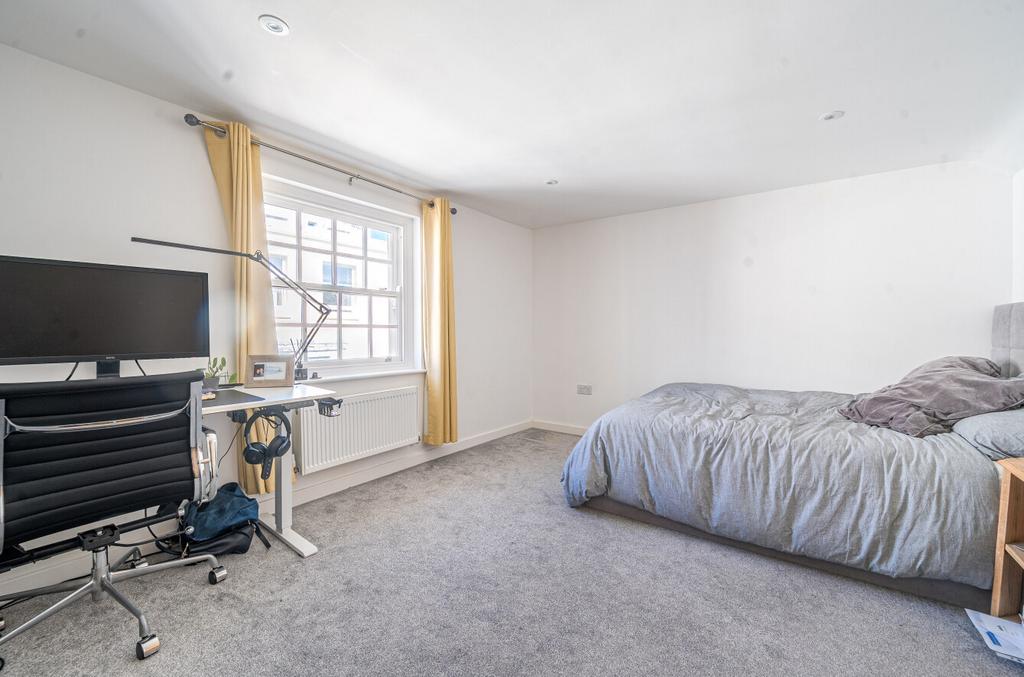 Apartment in East Sussex - View 5