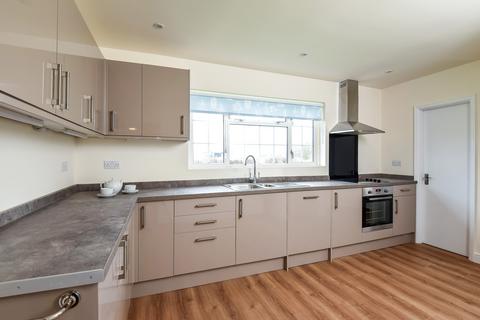 4 bedroom bungalow to rent, Leys Road, Cumnor, Oxford, OX2