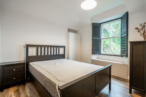 1 bedroom flat to rent, Coneyhill Road, Bridge of Allan, Stirlingshire, FK9