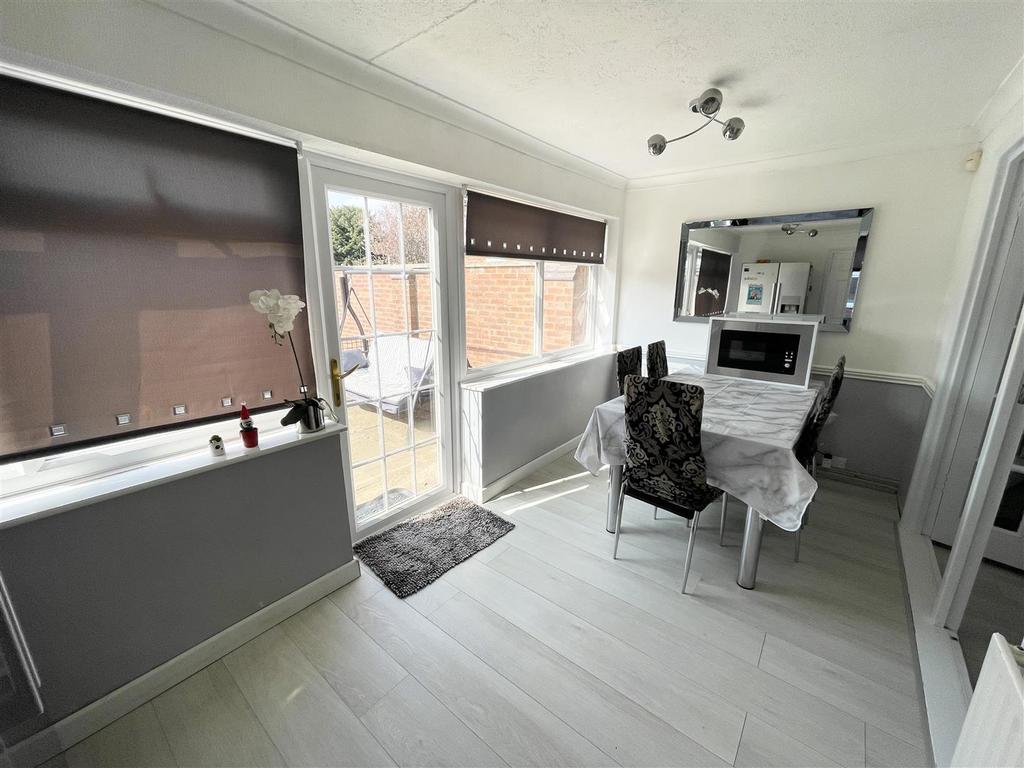 House in Oadby and Wigston, Leicestershire - View 3