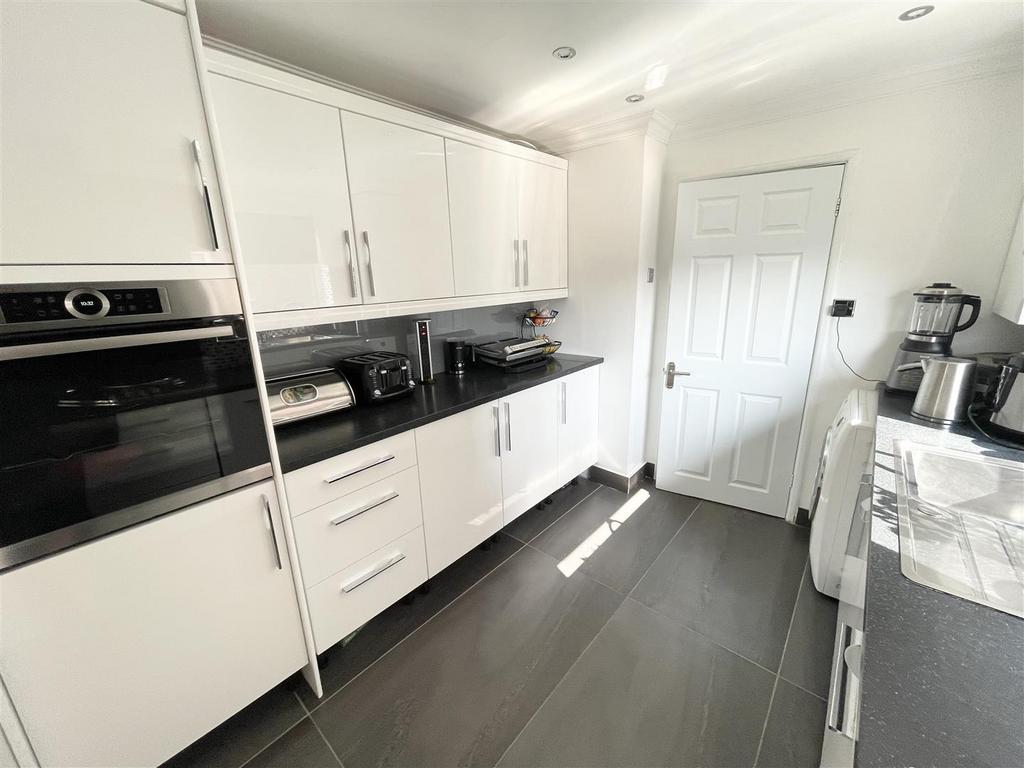 House in Oadby and Wigston, Leicestershire - View 5