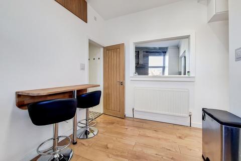 1 bedroom flat for sale, Coldharbour Lane, Camberwell, London, SE5