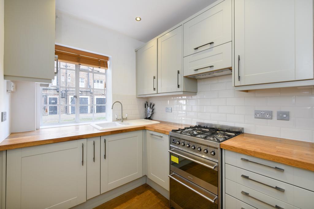 Apartment in London - View 2