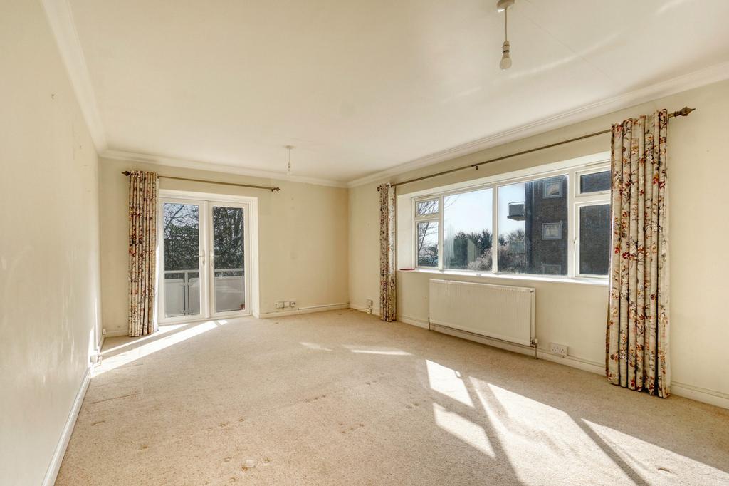 Apartment in Hove - View 4