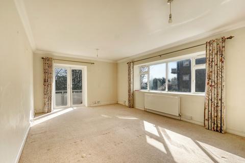 2 bedroom apartment to rent, Dyke Road Avenue, Hove, BN3