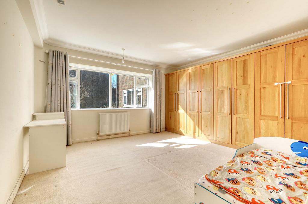 Apartment in Hove - View 5