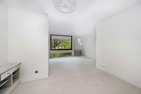 1 bedroom flat for sale, Thomas More House, London EC2Y