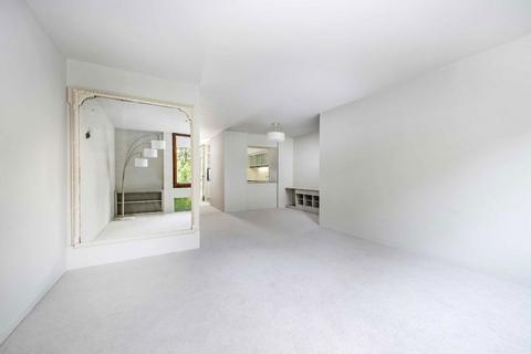 1 bedroom flat for sale, Thomas More House, London EC2Y