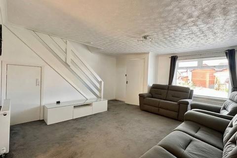 3 bedroom semi-detached house to rent, Haberlea Gardens, Darnley, Glasgow, G53