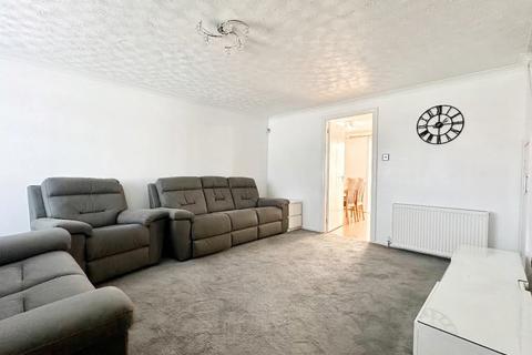 3 bedroom semi-detached house to rent, Haberlea Gardens, Darnley, Glasgow, G53