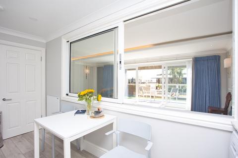 2 bedroom flat to rent, Carlton Leas, The Leas, Folkestone, Kent, CT20