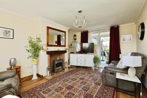 3 bedroom terraced house for sale, Doncaster Road, Langold, Worksop
