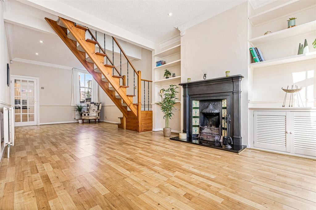 House in Leicester, Knighton - View 2