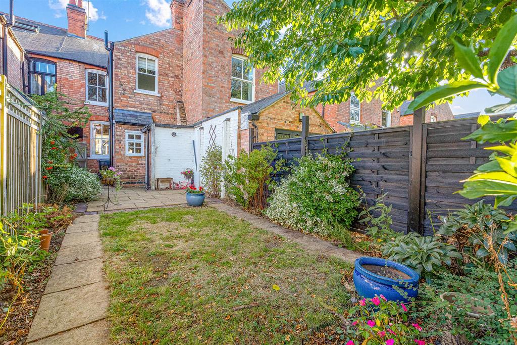 House in Leicester, Knighton - View 4