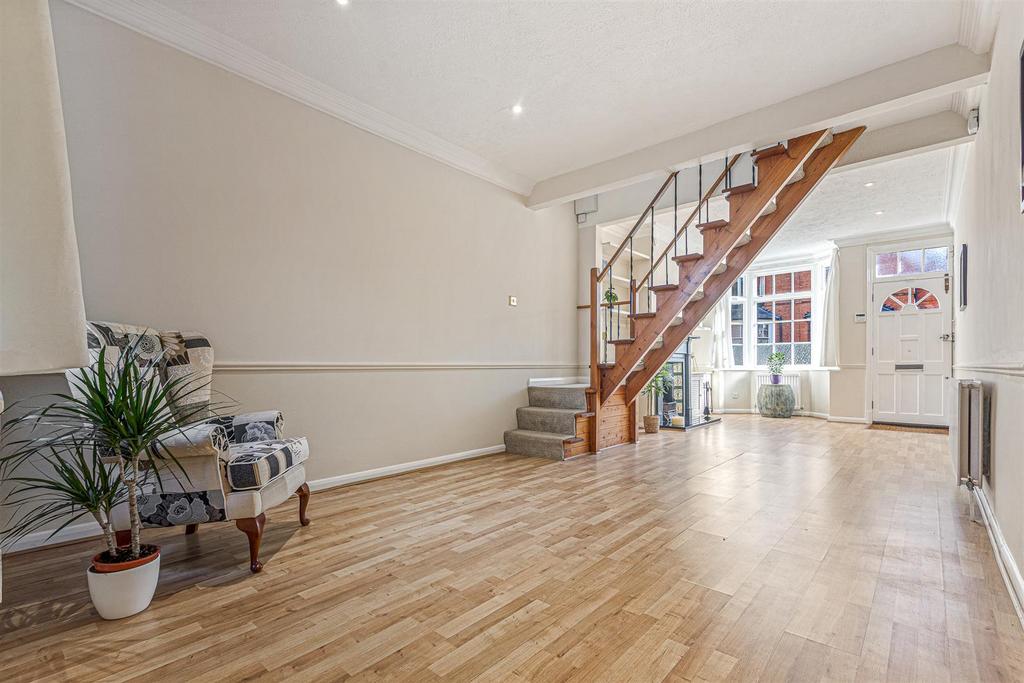 House in Leicester, Knighton - More