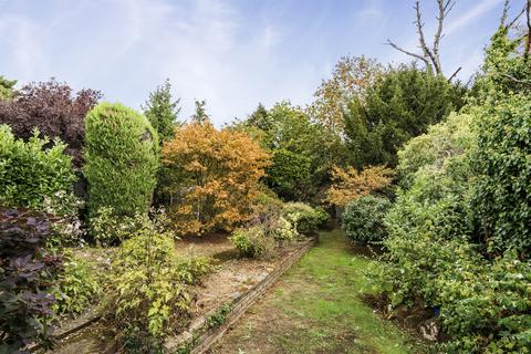 4 bedroom semi-detached house for sale, Conway Gardens, Enfield