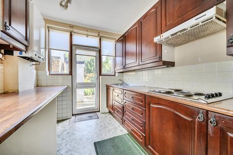 4 bedroom semi-detached house for sale, Conway Gardens, Enfield